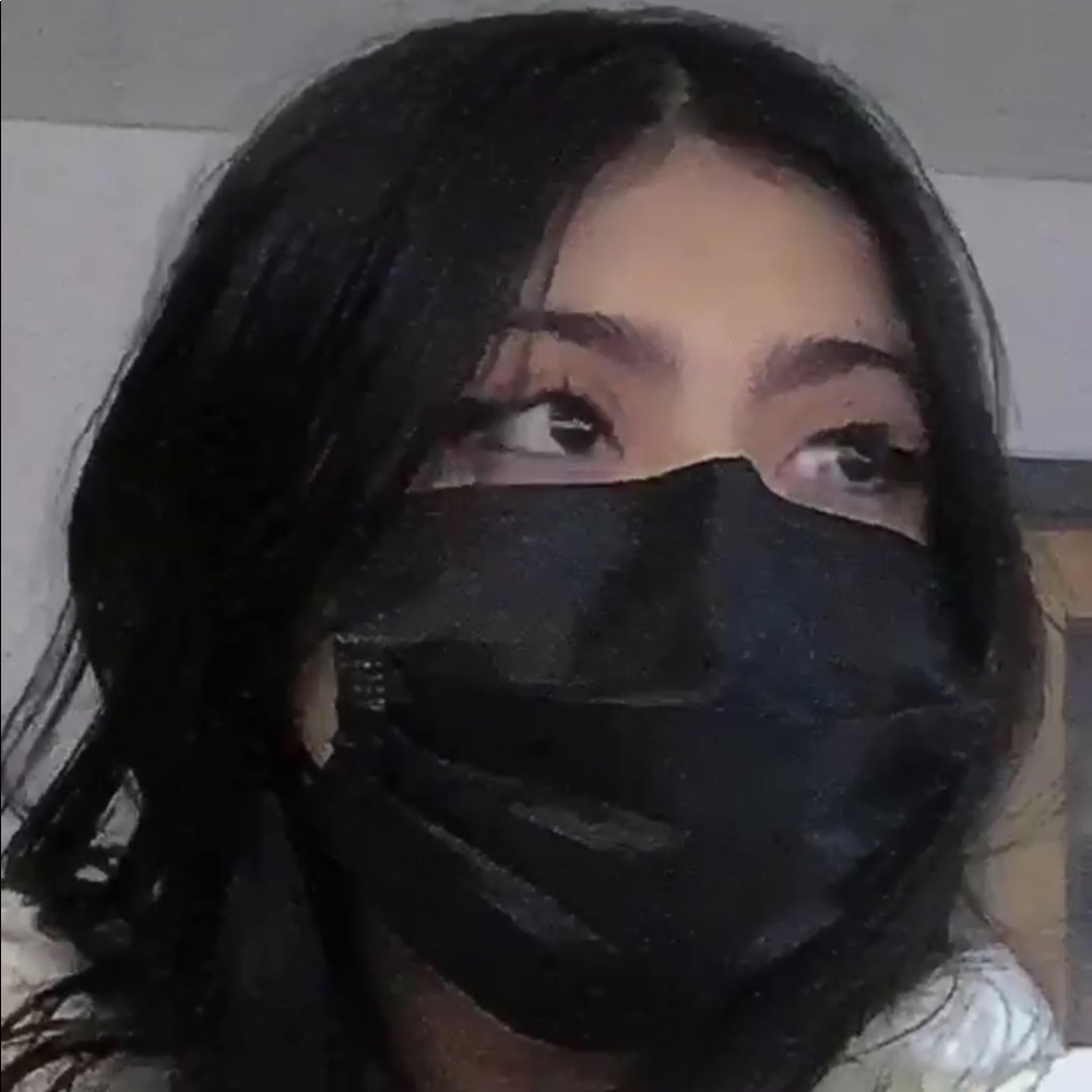 Meet your Posher, Alondra